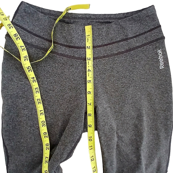 Reebok Leggings Calf Length 3/4 Length Running Yoga Workout Pants Size Small - Picture 3 of 7